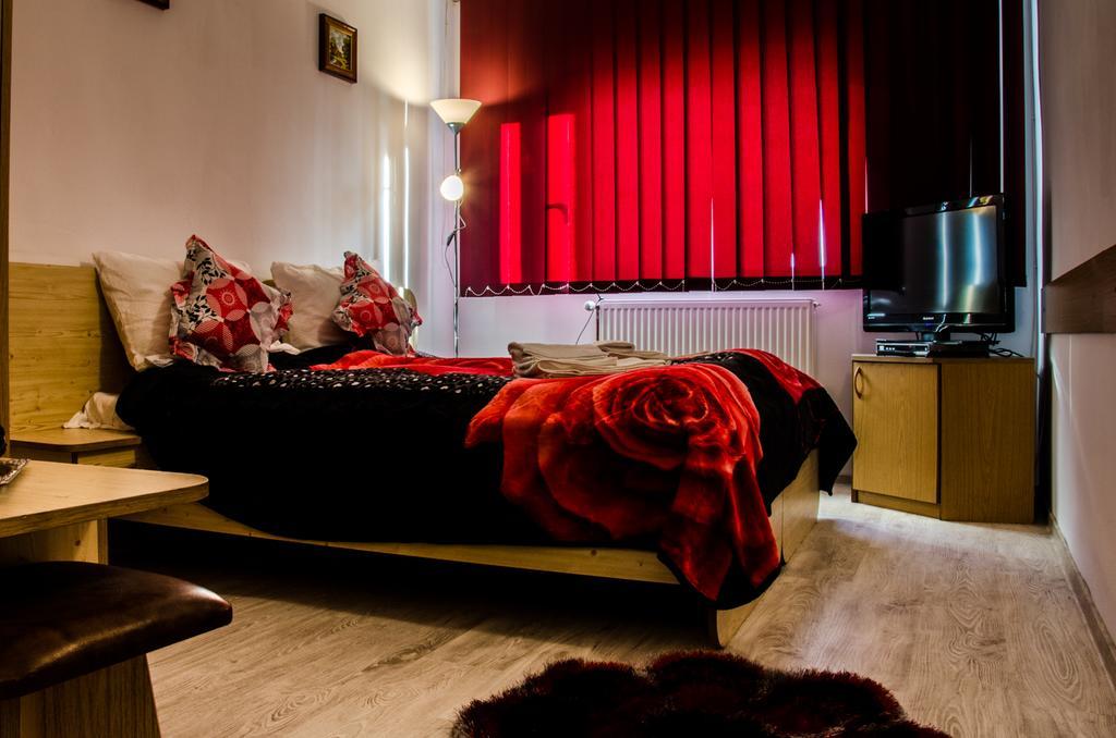 Georgibel Hotel Deva Eksteriør billede